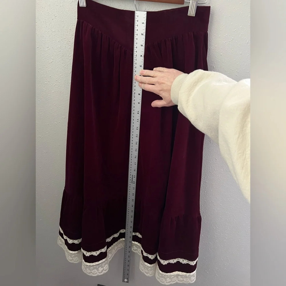 Gunne Sax Jessica McClintock Vintage Skirt Yoke Waist Red Velvet Lace Size 9